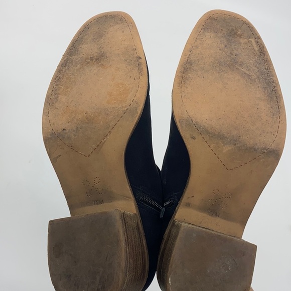 Caslon Women's Faye Black Leather Ankle Bootie Stacked Block Heel size 7.5 - Picture 6 of 10